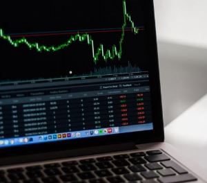 technical-traders-fundamental-economic-news