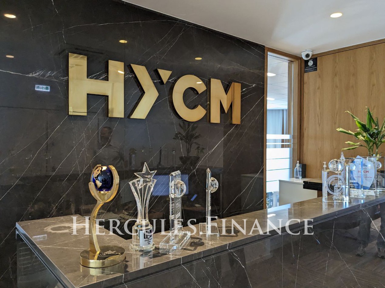 HYCM Office Entrance